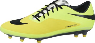 yellow nike vapor football cleats