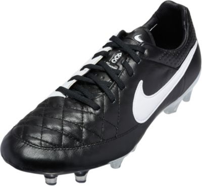 nike tiempo v
