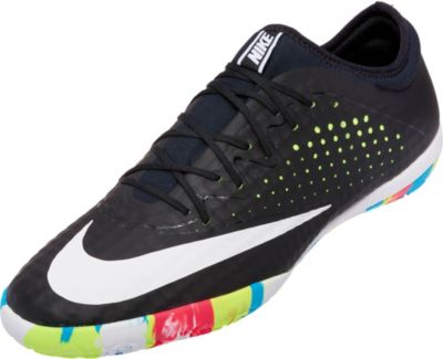 all black nike indoor soccer shoes