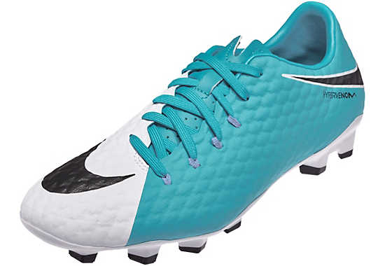 soccer boots hypervenom